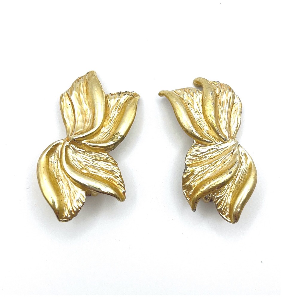 Vintage Gold‎ Tone Textured Abstract Leaf Floral Clip On Statement Earrings